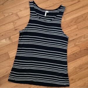 NEVER WORN BANANA REPUBLIC SOFT MODAL TANK TOP NAVY WHITE STRIPE PATTERN MED